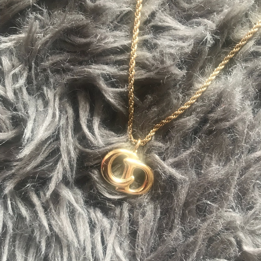💯 Christian Dior Authentic Vintage Gold necklace